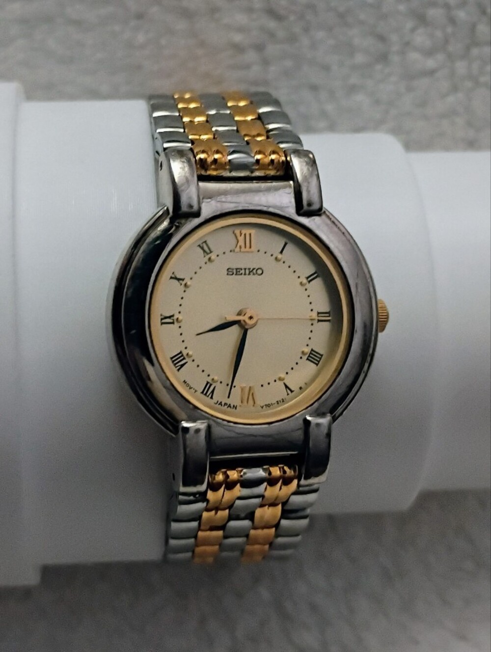 Vintage Seiko V701-1791 Women's Quartz Watch